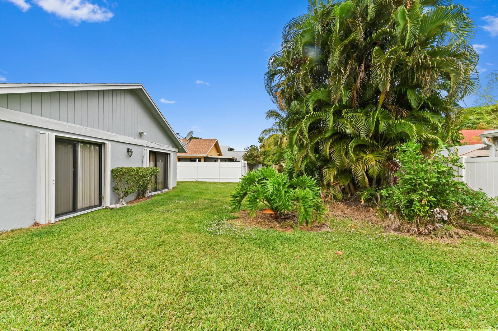 1390 Summit Run Circle, West Palm Beach, FL 33415 photo 23