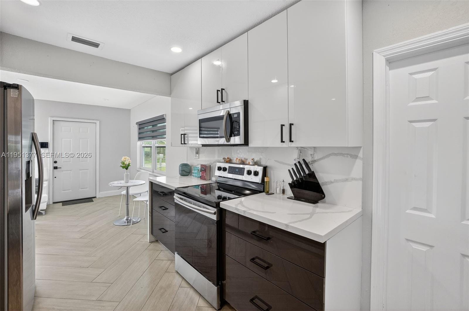 101 NE 47th Court, Oakland Park, FL 33334 photo 8