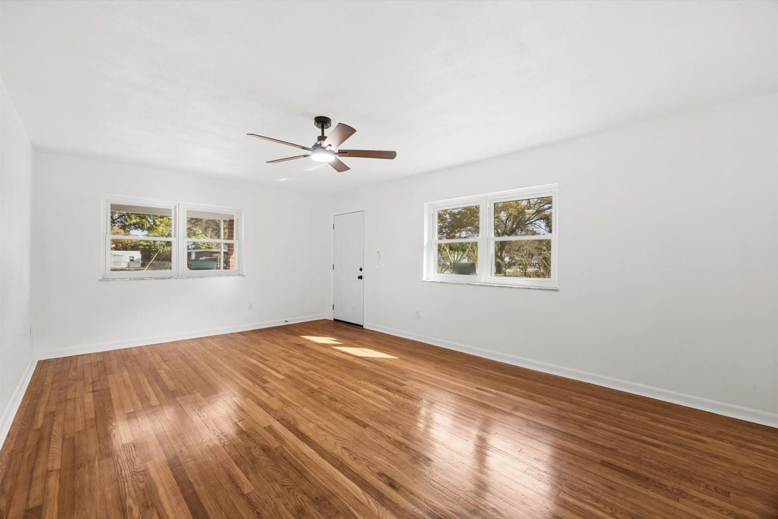 1119 Pine Avenue — photo 7