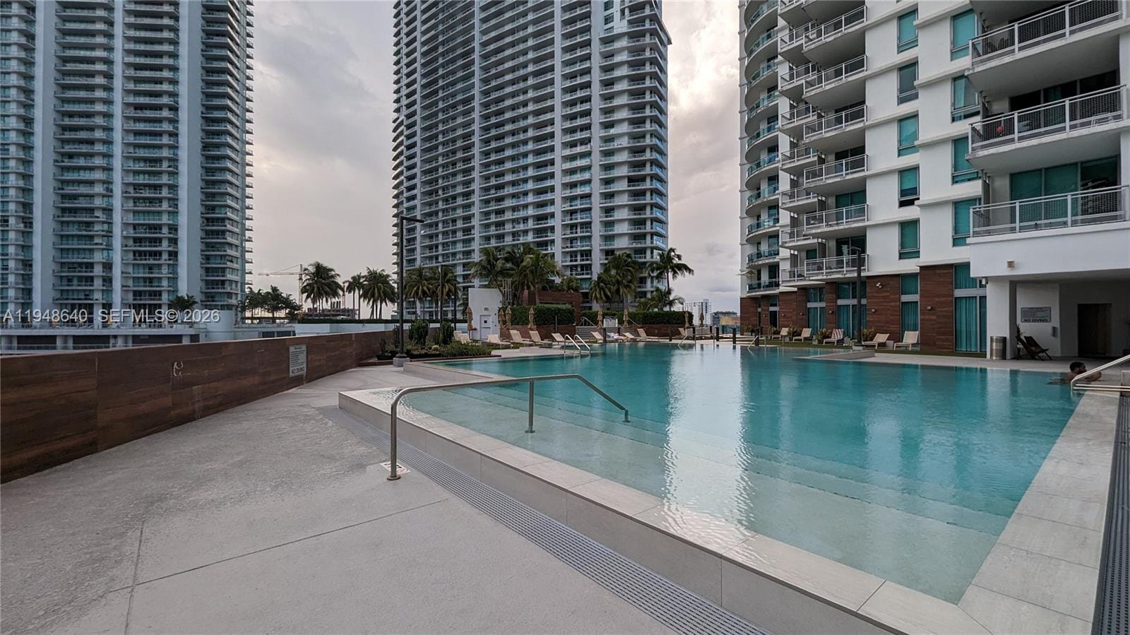 350 S Miami Avenue 702 — photo 8