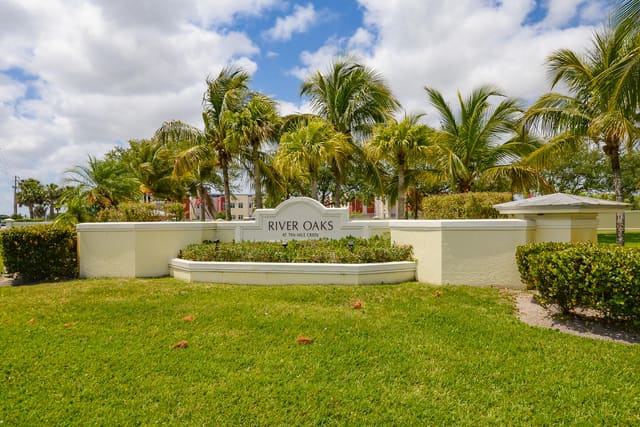 2626 Creekside Drive, sold in River Oaks, Fort Pierce, FL