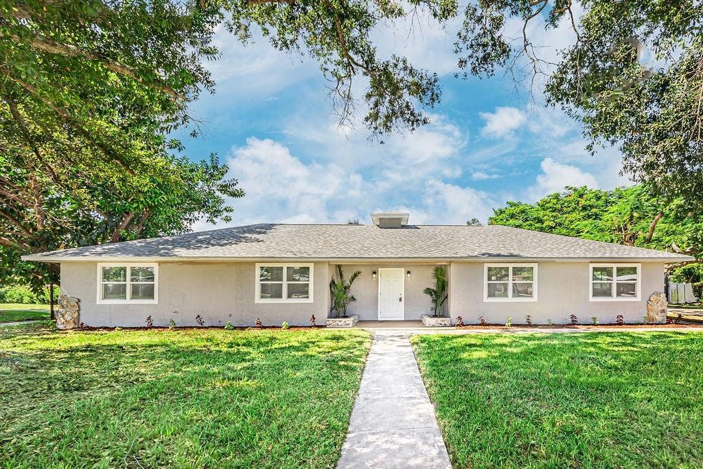 300 Riomar Drive — photo 9