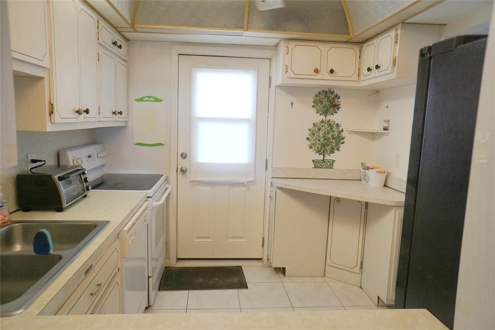 303 N Riverside Drive PH-4 — photo 12