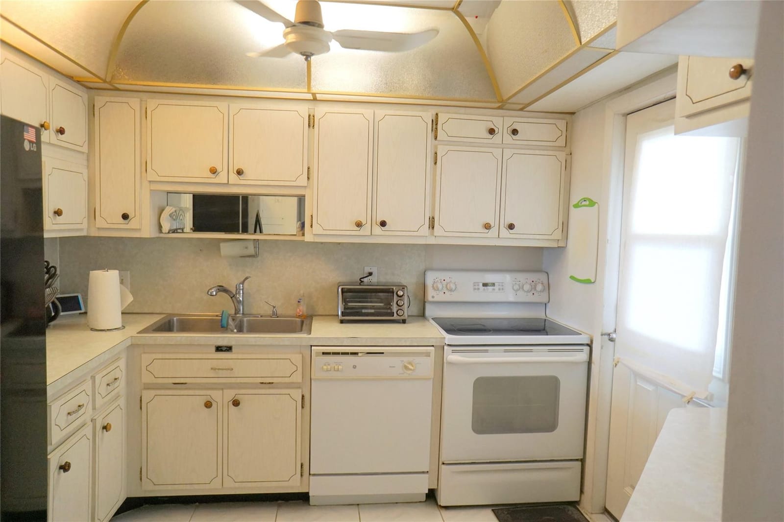 303 N Riverside Drive PH-4 — photo 10