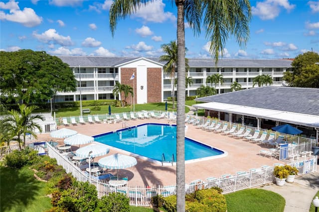 2453 NE 51st Street D-306, sold in Maybury Mansions, Fort Lauderdale, FL