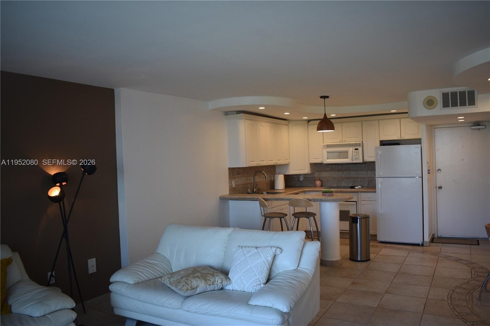 465 Ocean Drive 524 — photo 8