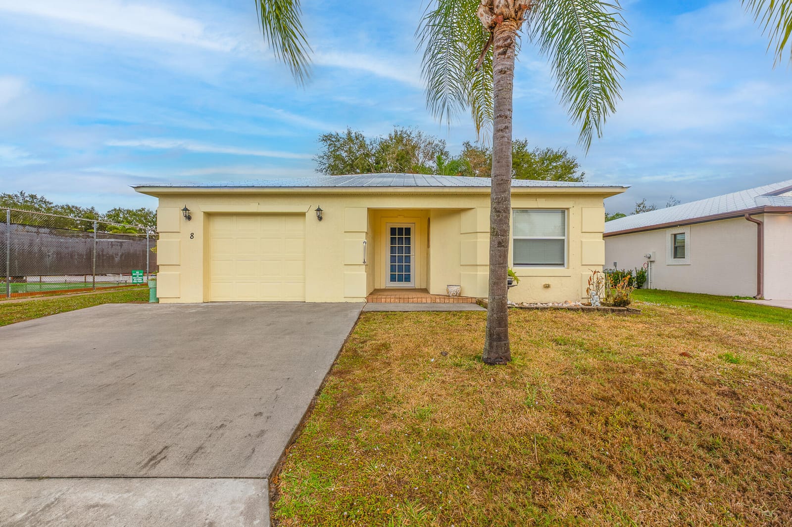 8 Santa Maria Court, Port St. Lucie, FL 34952