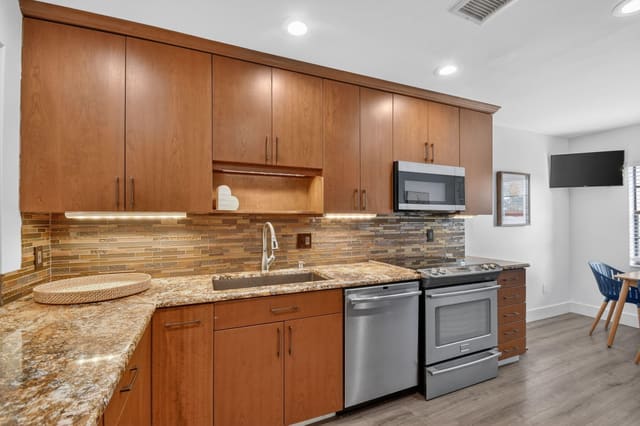 9 Southport Lane C, Boynton Beach, FL 33436