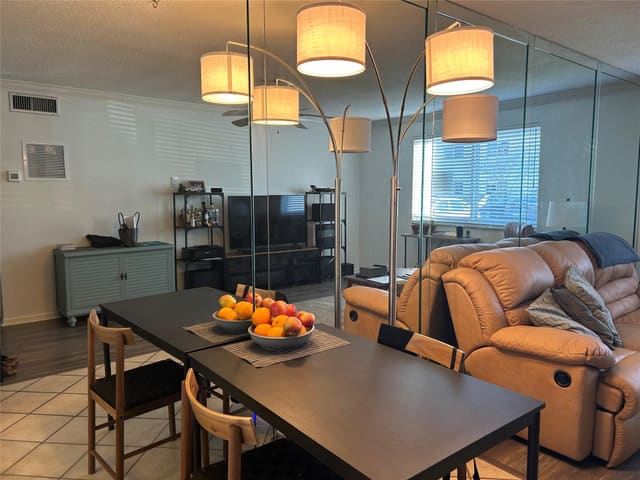 6263 NE 19th Avenue 903, Fort Lauderdale, FL 33308