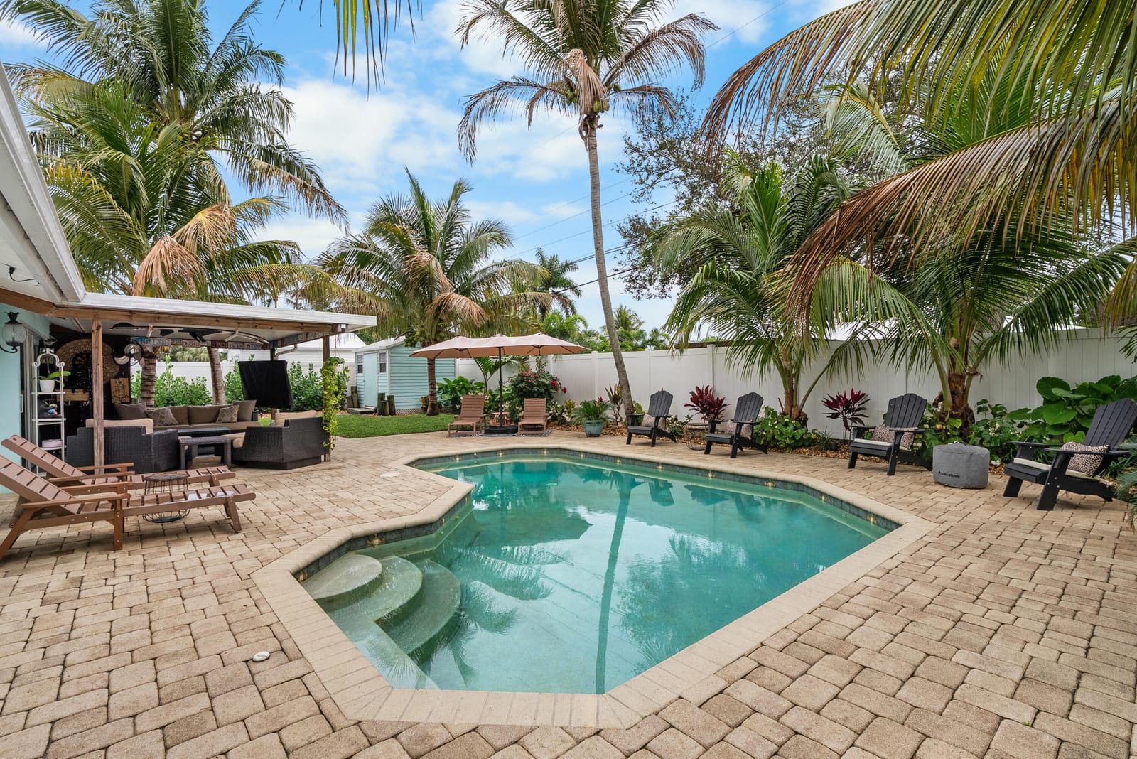 2 bedroom home for sale at 1521 Venus, Jupiter, FL 33469 — $749,000