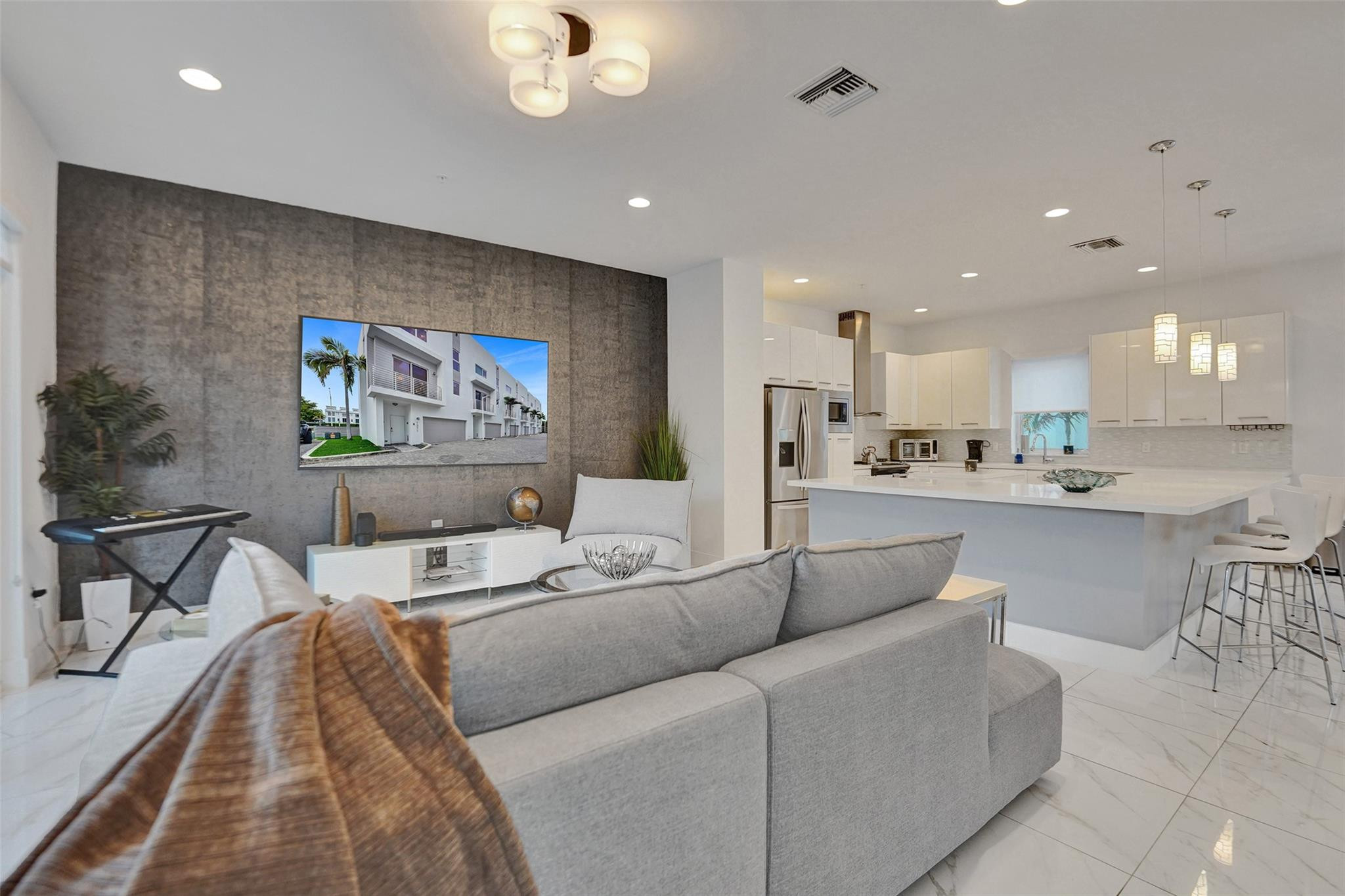 1371 N Ocean Boulevard, Pompano Beach, FL 33062, Pompano Beach