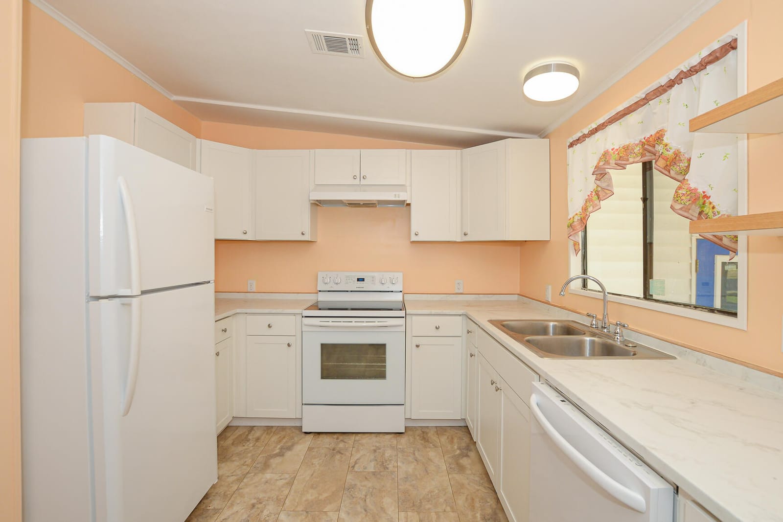 522 Hemingway Terrace, Fort Pierce, FL 34982 photo 13