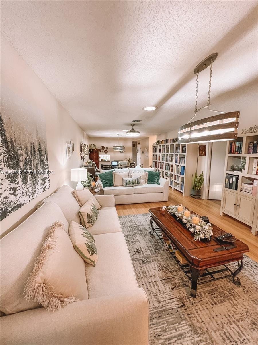 319 Colony Lane B — photo 4
