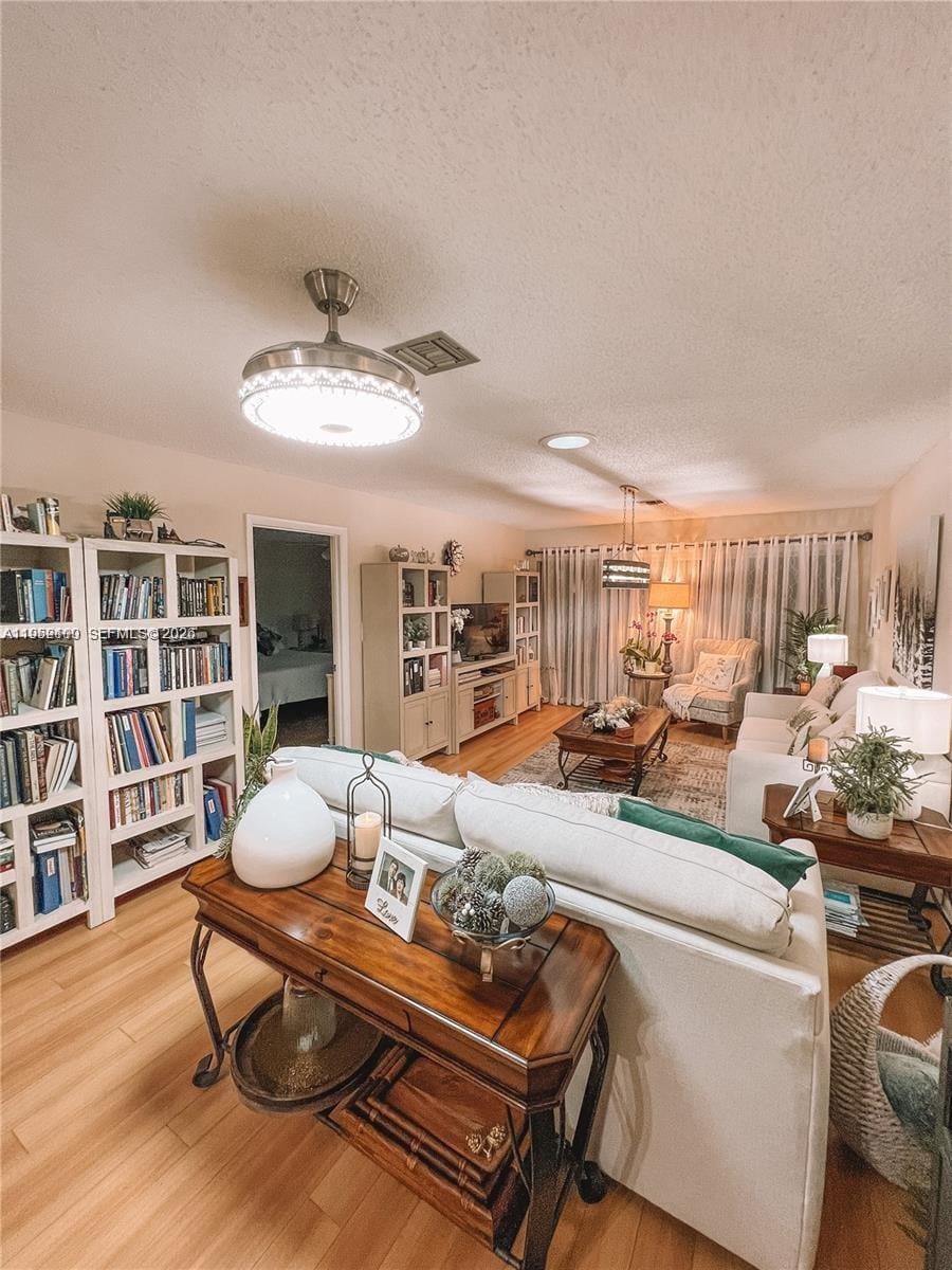 319 Colony Lane B — photo 8