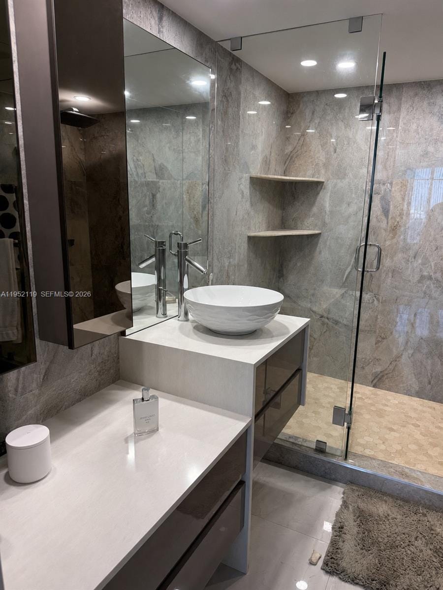 210 174th Street 911, Sunny Isles Beach, FL 33160 photo 18