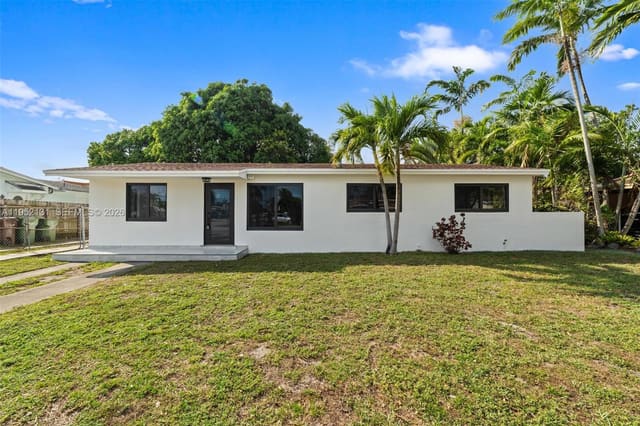6950 W 10th Avenue, sold in Meadows Park, Hialeah, FL