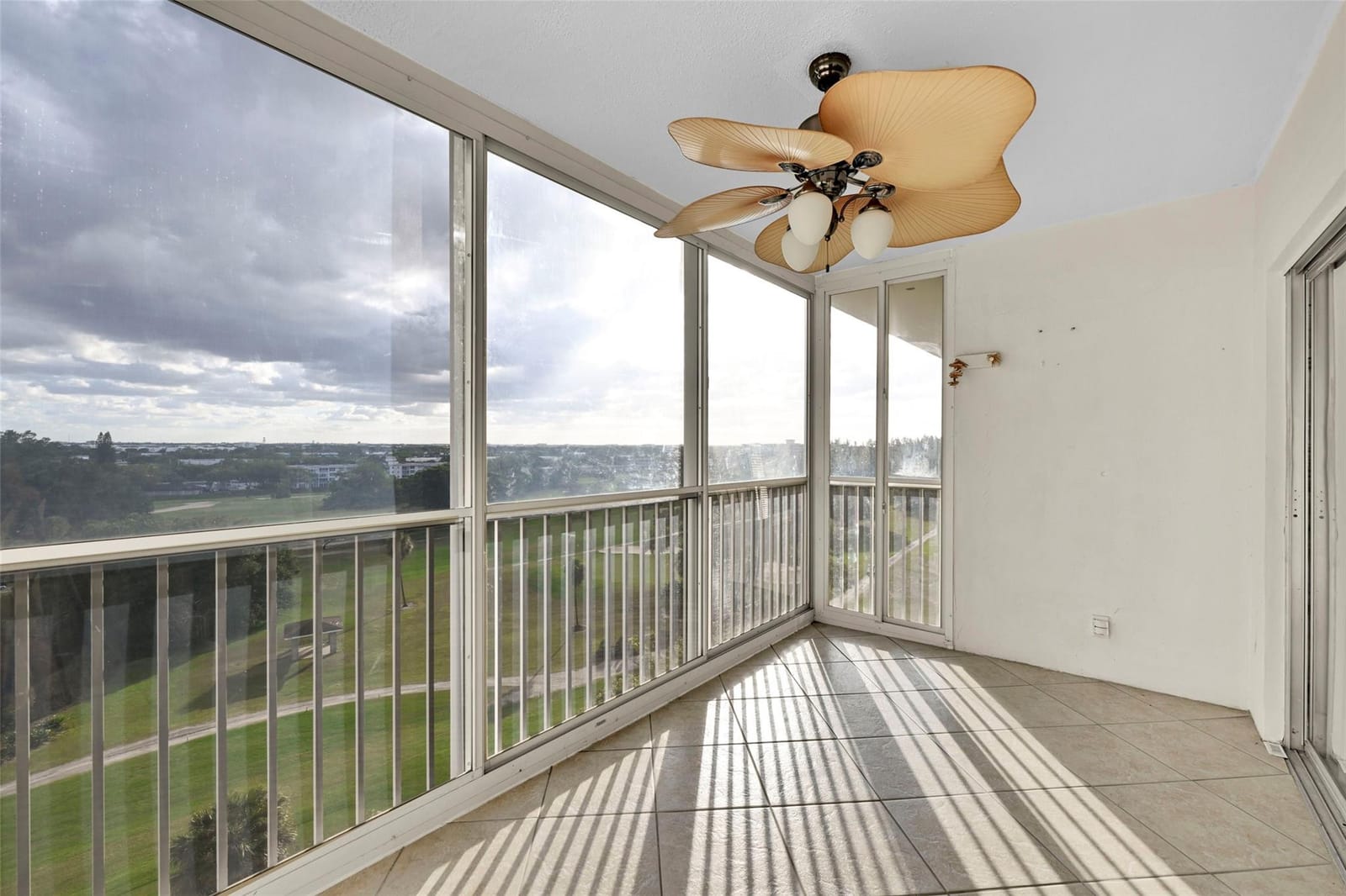 3050 N Palm Aire Drive 909, Pompano Beach, FL 33069 photo 16