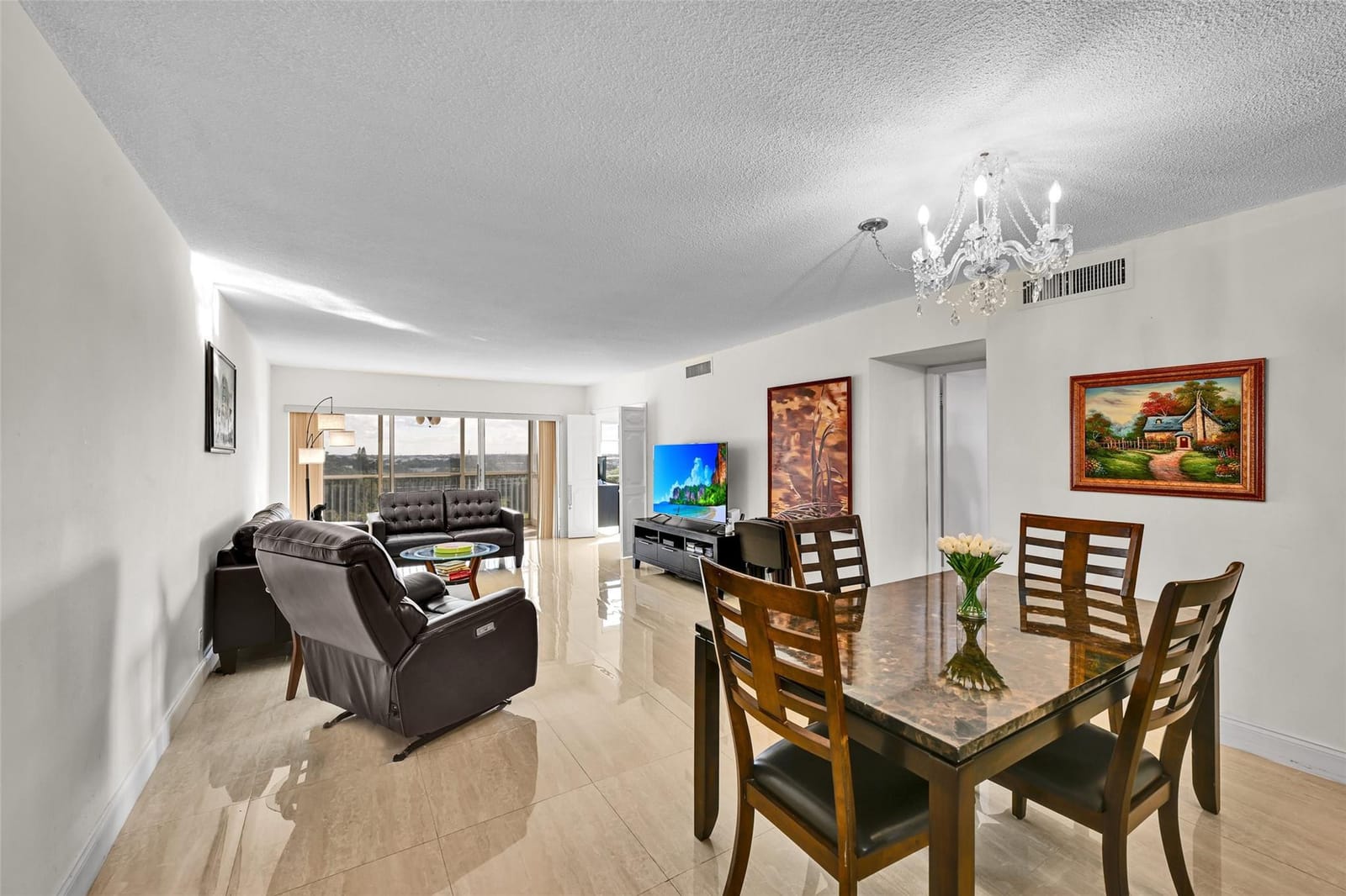 3050 N Palm Aire Drive 909 — photo 7