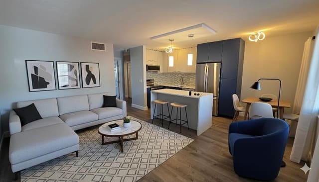 2607 NE 8th Avenue 14, sold in Wilton Village, Wilton Manors, FL