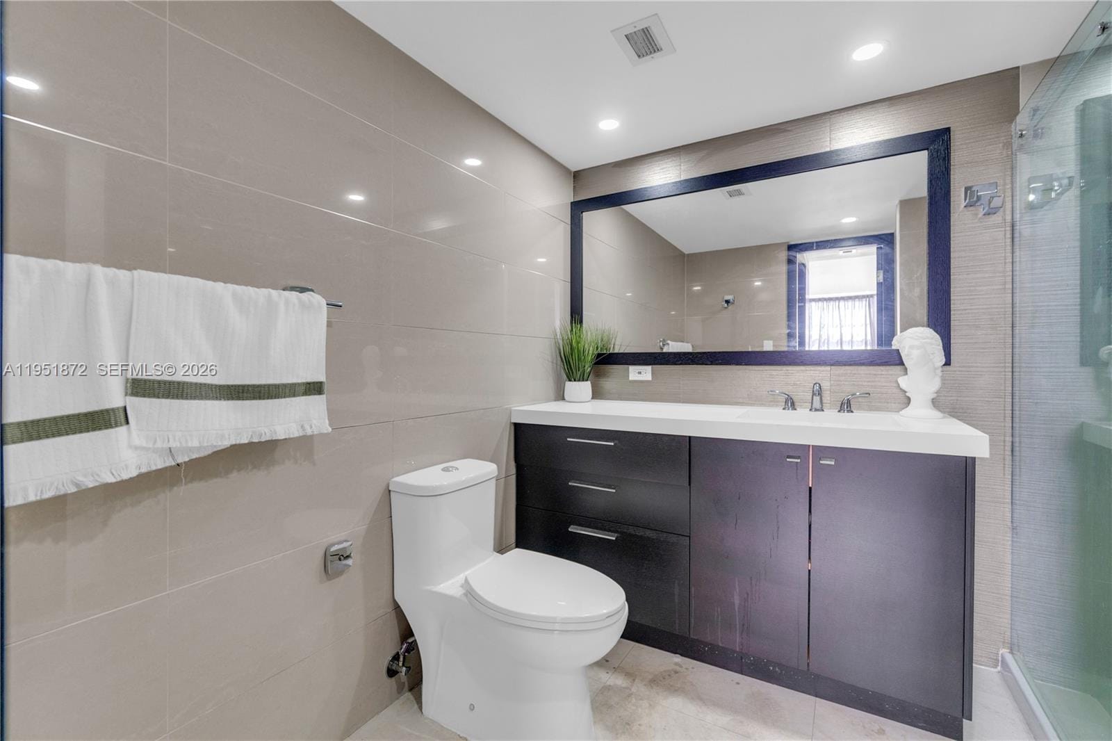 2780 NE 183rd Street 1414, Aventura, FL 33160 photo 23