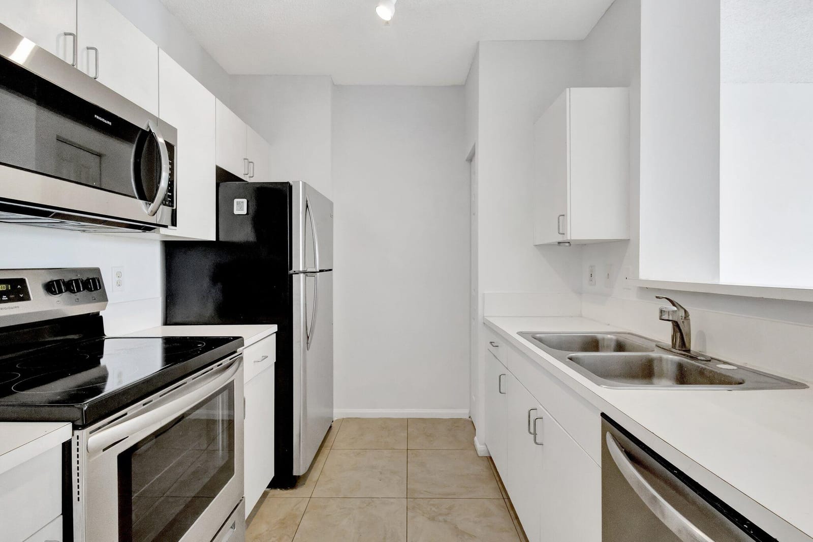 720 S Sapodilla Avenue 303, West Palm Beach, FL 33401 photo 2