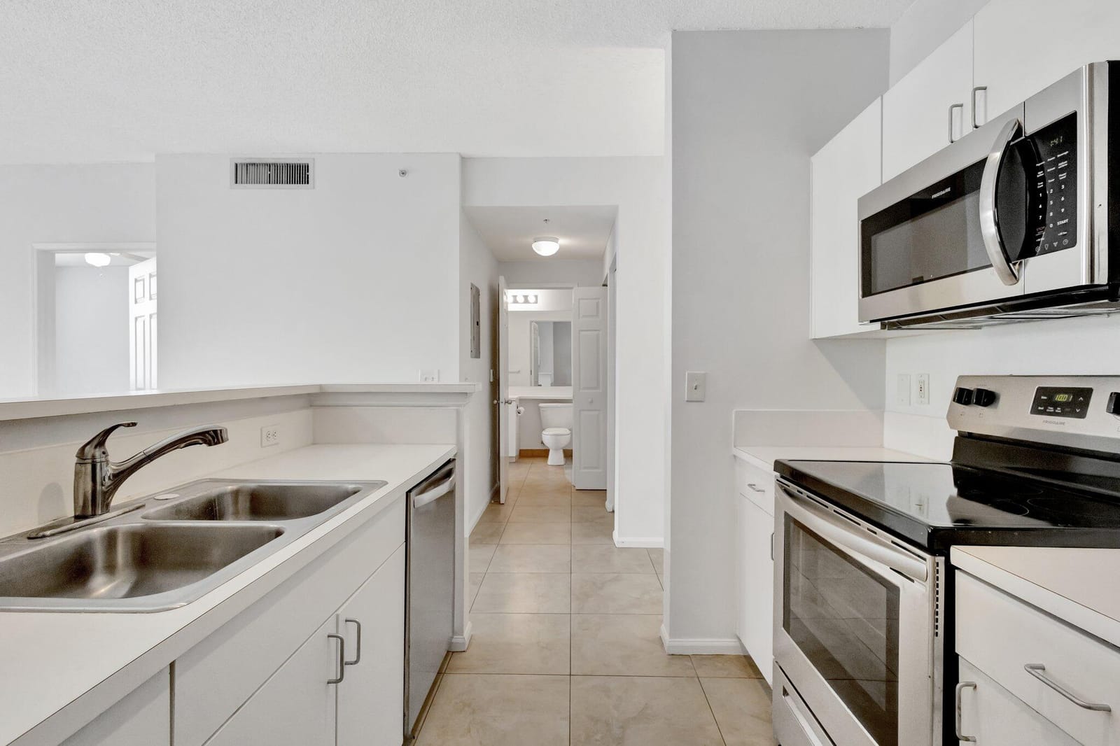 720 S Sapodilla Avenue 303, West Palm Beach, FL 33401 photo 3