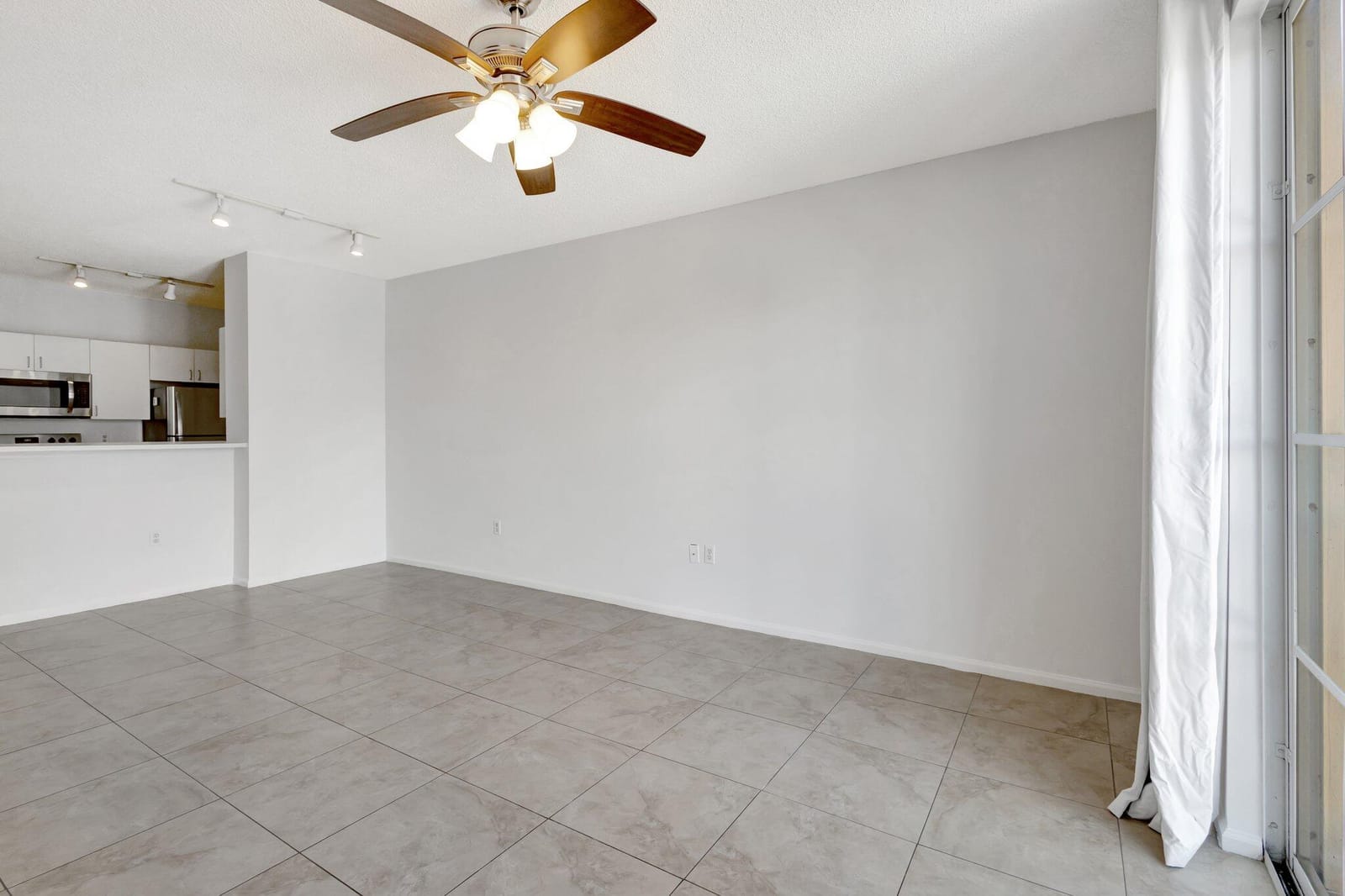 720 S Sapodilla Avenue 303, West Palm Beach, FL 33401 photo 7