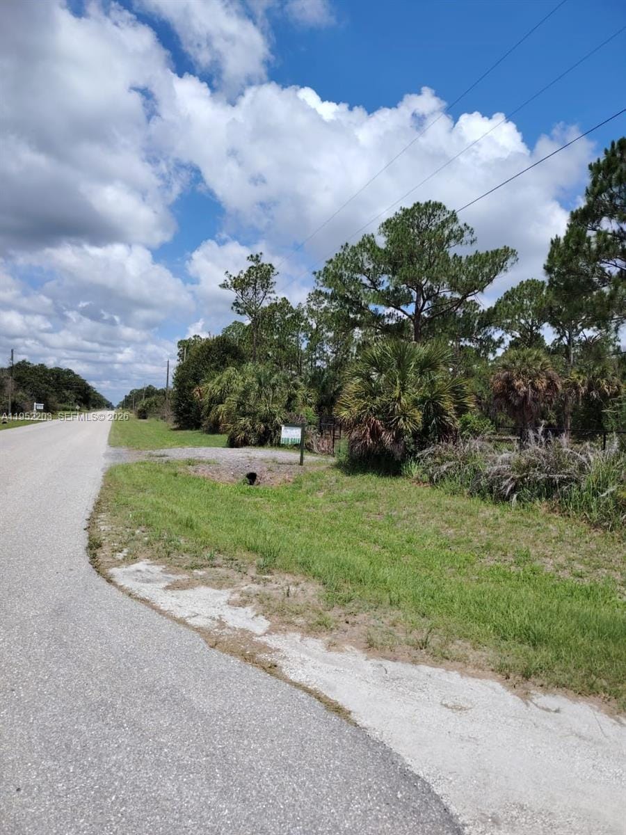 615 621 Hunting Club Avenue — photo 3