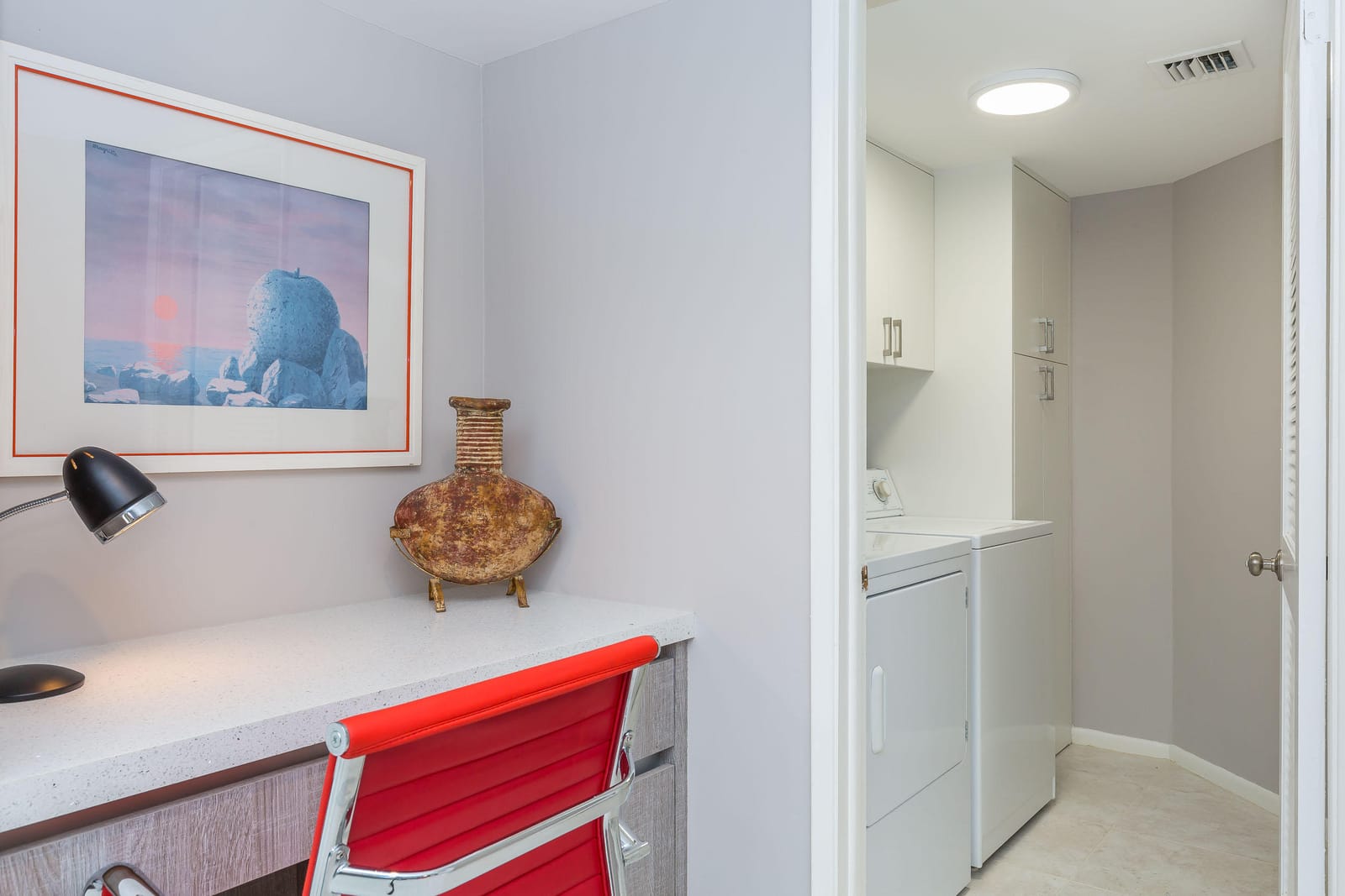 2455 Lindell Boulevard 3304 — photo 7