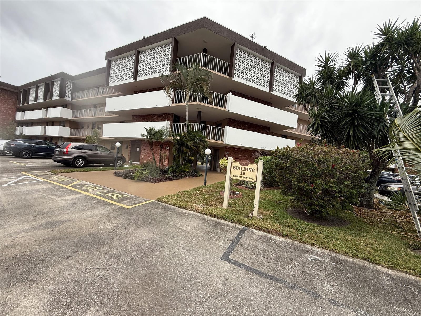 2901 NW 46th Avenue 106, Lauderdale Lakes, FL 33313 photo 23