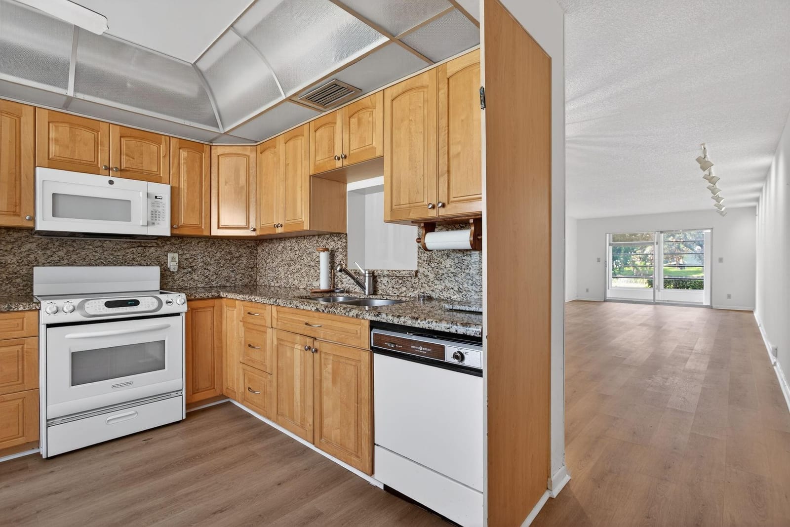 3101 Portofino Point A1, Coconut Creek, FL 33066