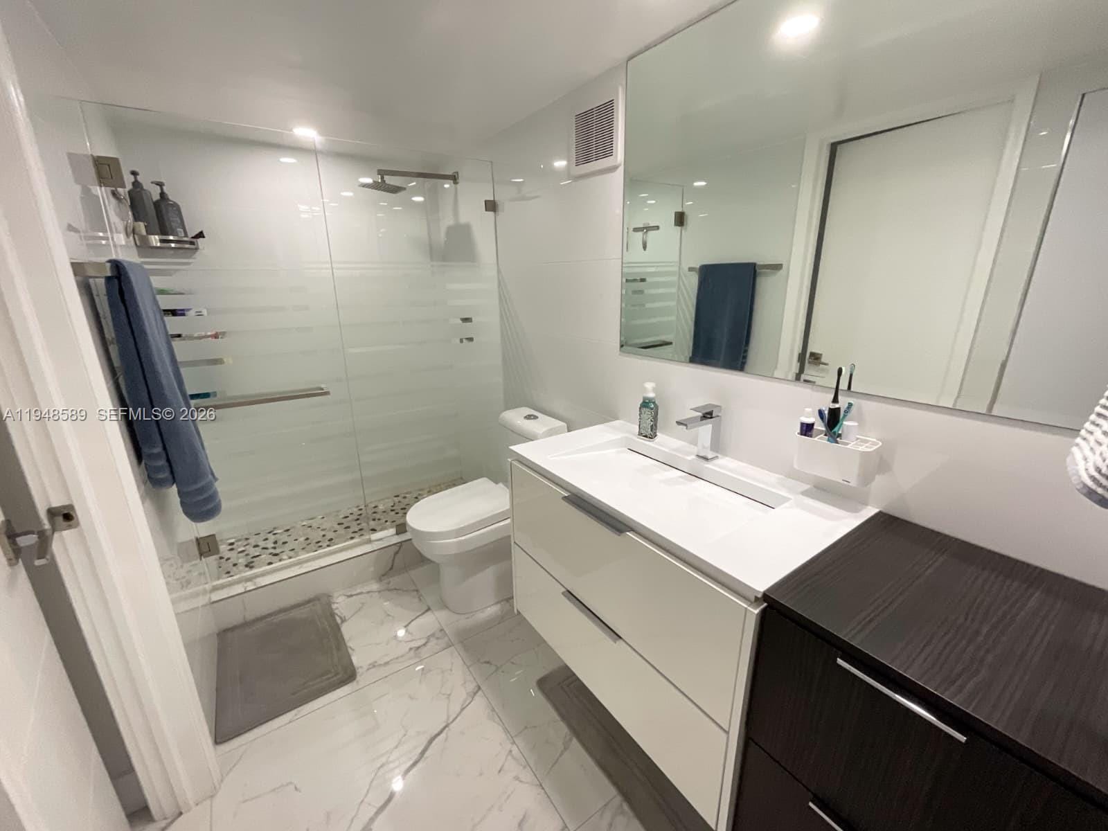 1301 NE Miami Gardens Drive 501W — photo 11