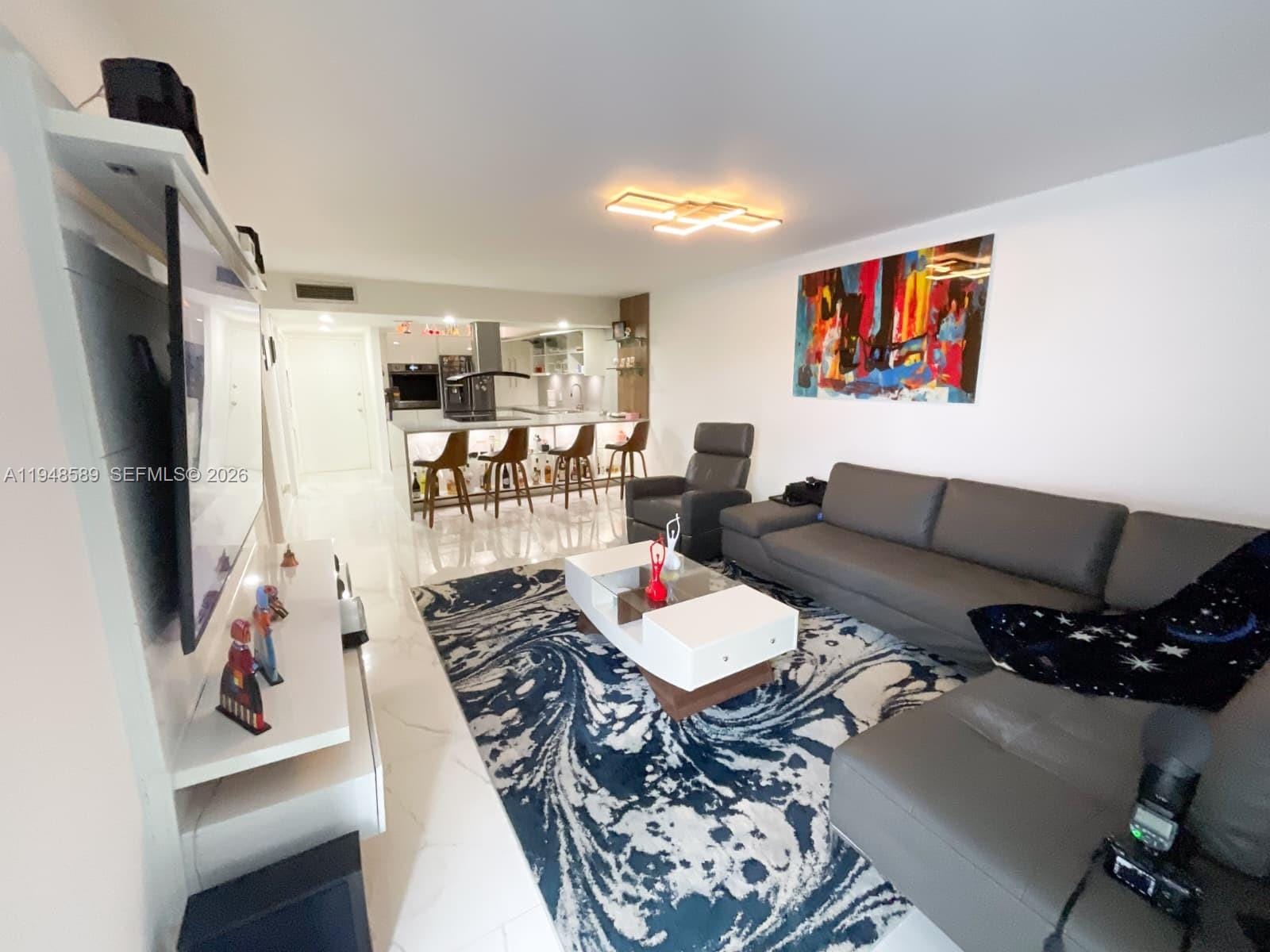 1301 NE Miami Gardens Drive 501W — photo 3