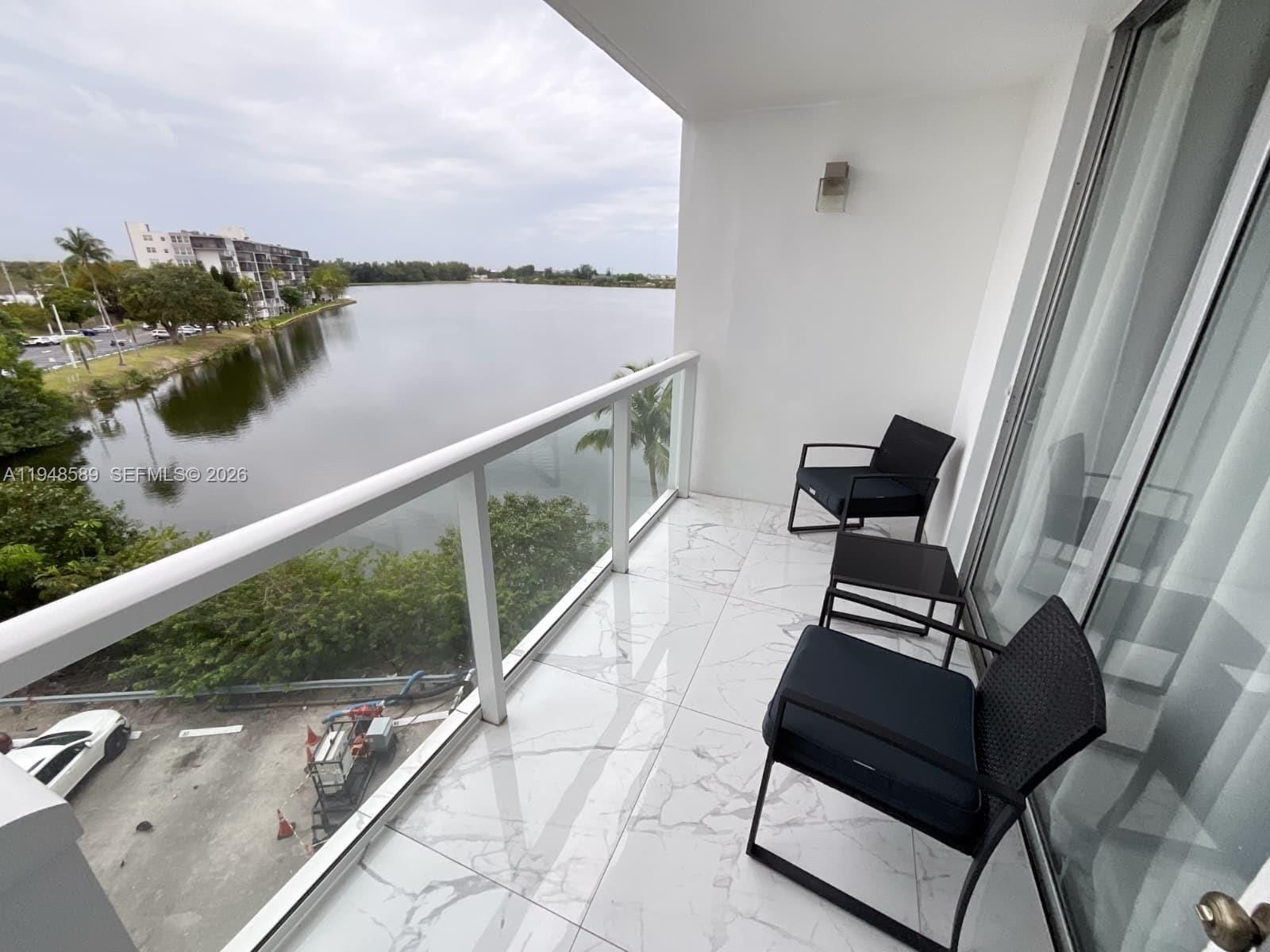 1301 NE Miami Gardens Drive 501W — photo 8