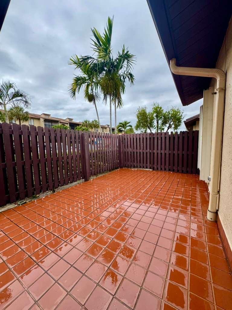 615 Sea Pine Way E, Greenacres, FL 33415 photo 23