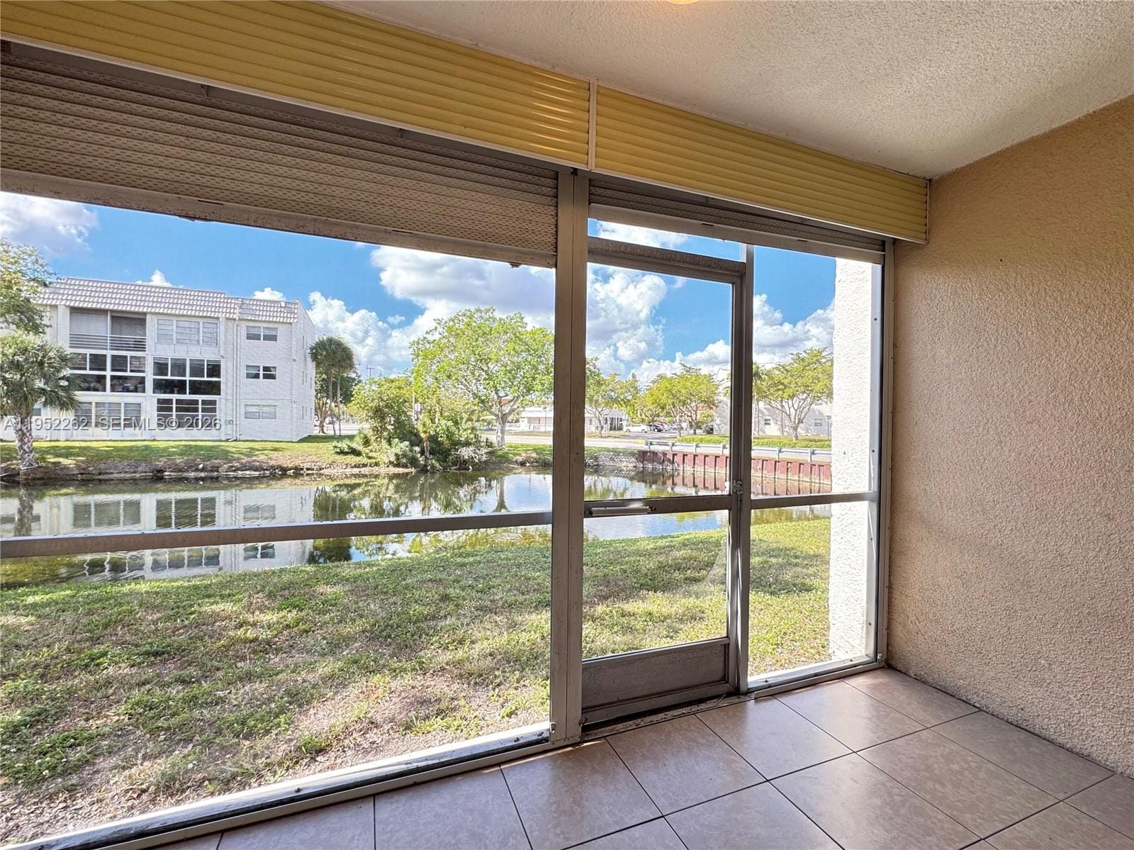 8515 Sunrise Lakes Boulevard 112 — photo 12