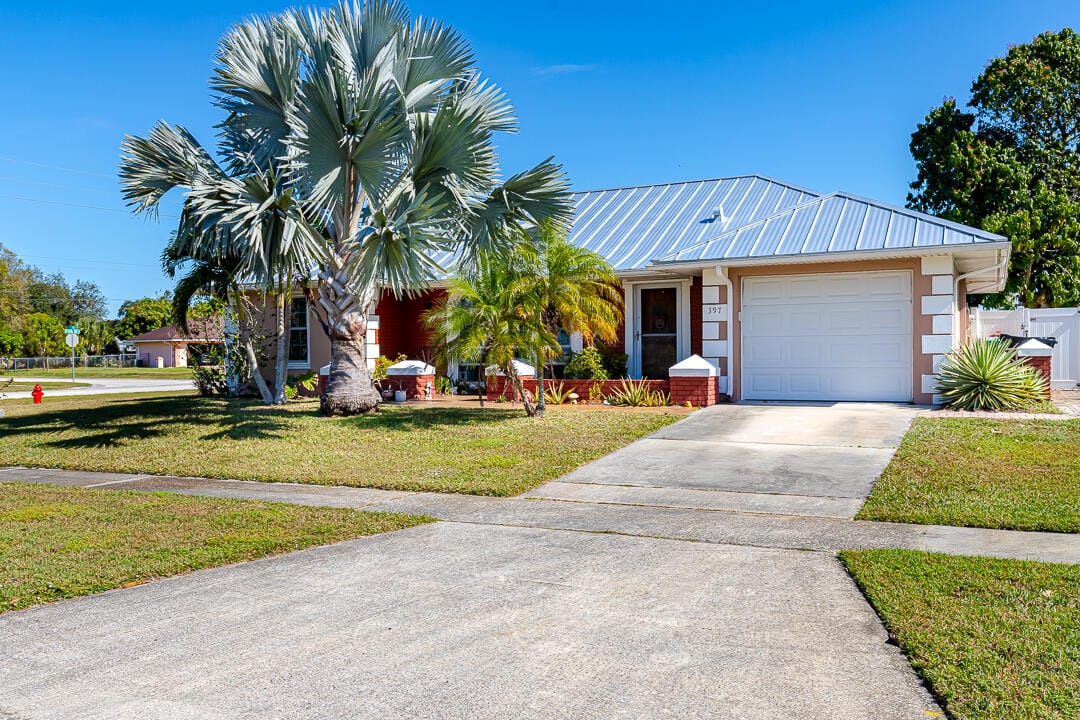 397 NE Jonquil Street, Port St. Lucie, FL 34983 photo 1