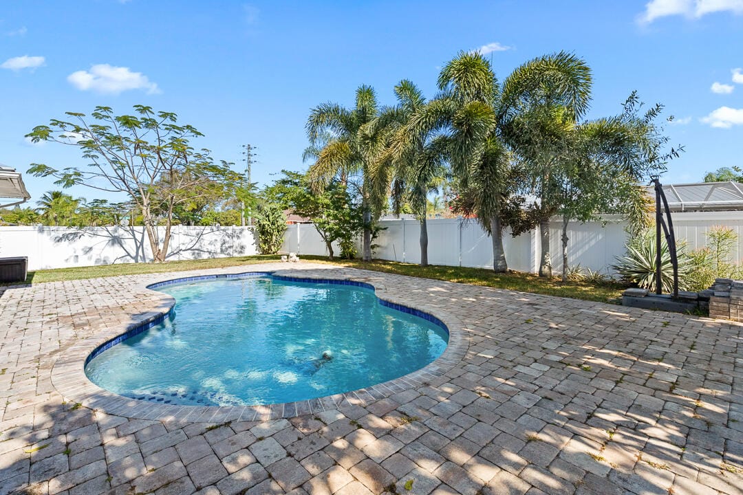 397 NE Jonquil Street, Port St. Lucie, FL 34983 photo 2
