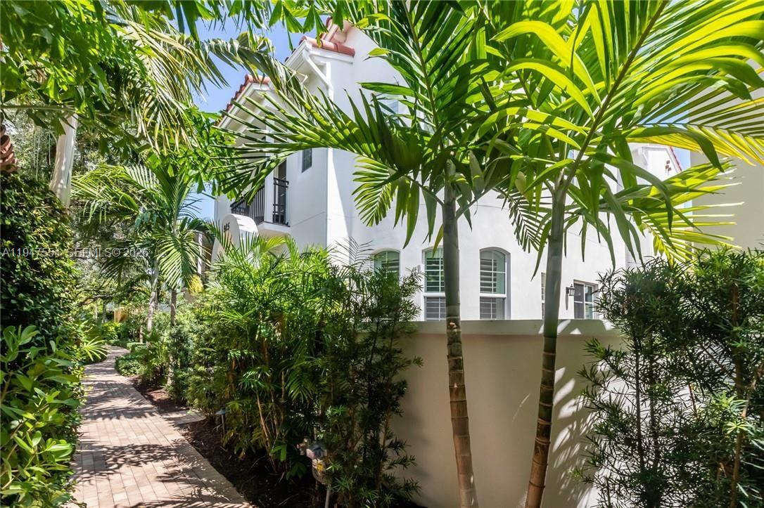 918 NE 17th Way, Fort Lauderdale, FL 33304, Fort Lauderdale