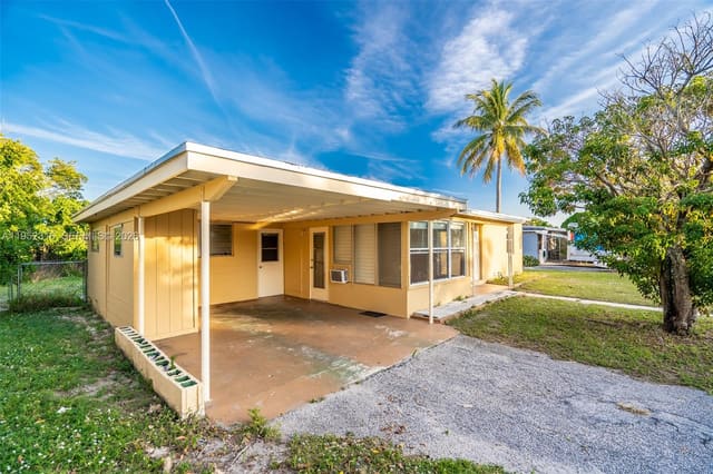5196 NE 19th Avenue, Pompano Beach, FL 33064