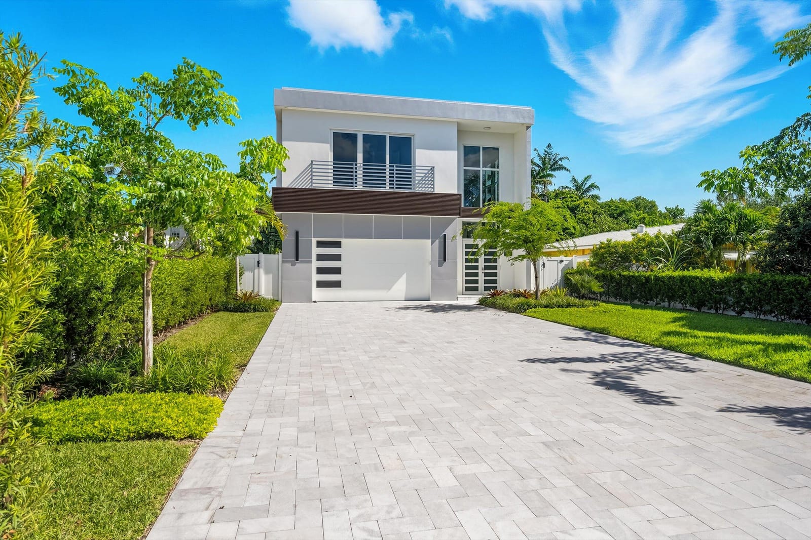 827 N Lake Avenue, Delray Beach, FL 33483 photo 2