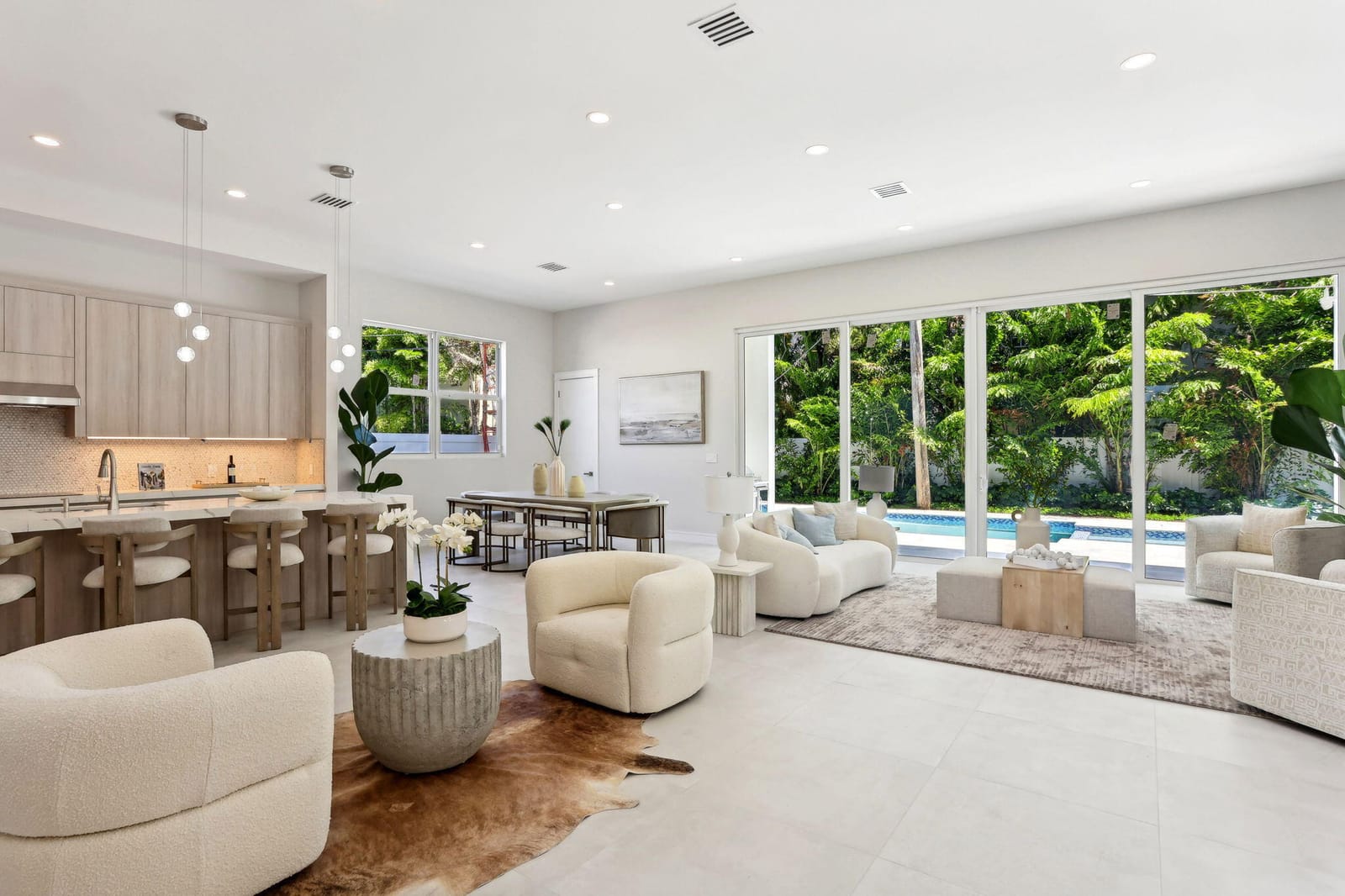 827 N Lake Avenue, Delray Beach, FL 33483 photo 4