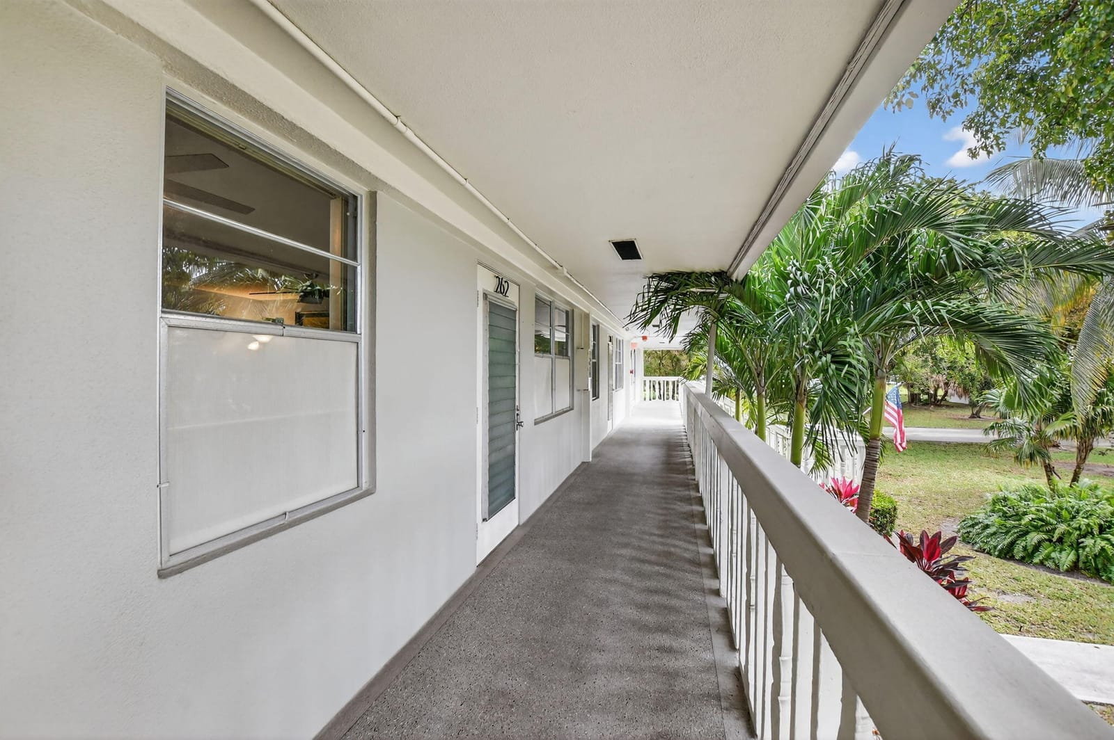 262 Ventnor R — photo 2