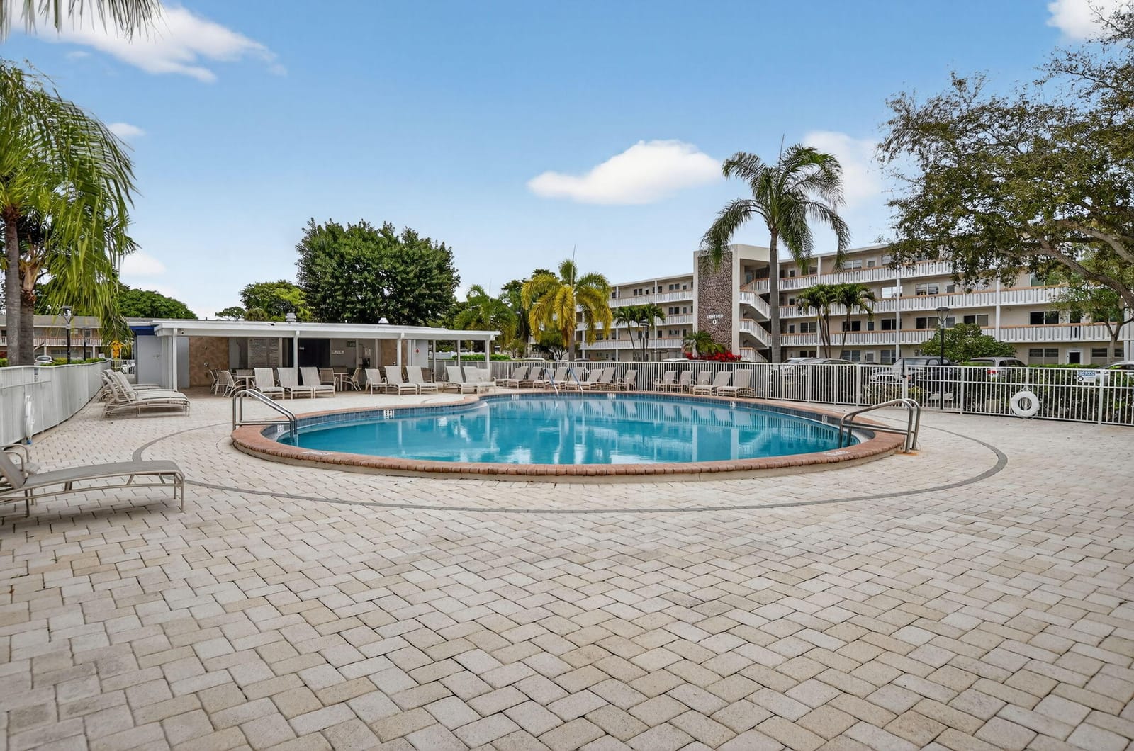 262 Ventnor R, Deerfield Beach, FL 33442 photo 29