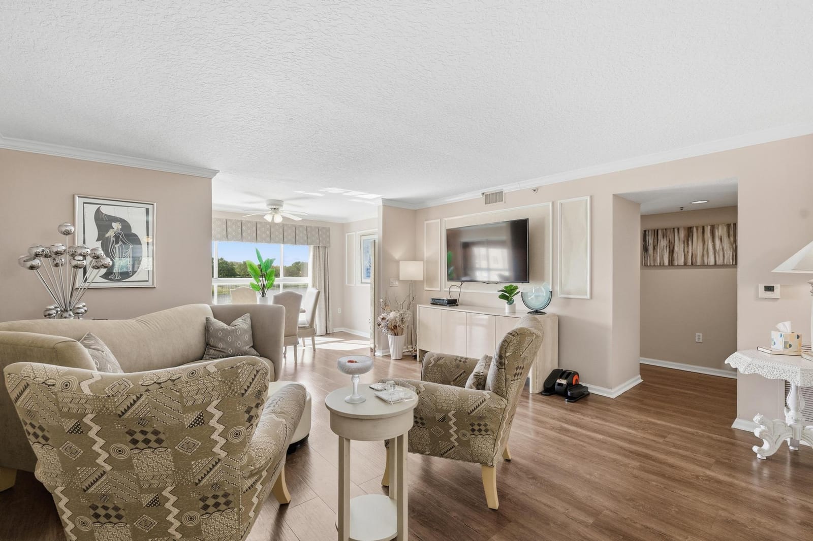 5746 Crystal Shores Drive 307 — photo 10