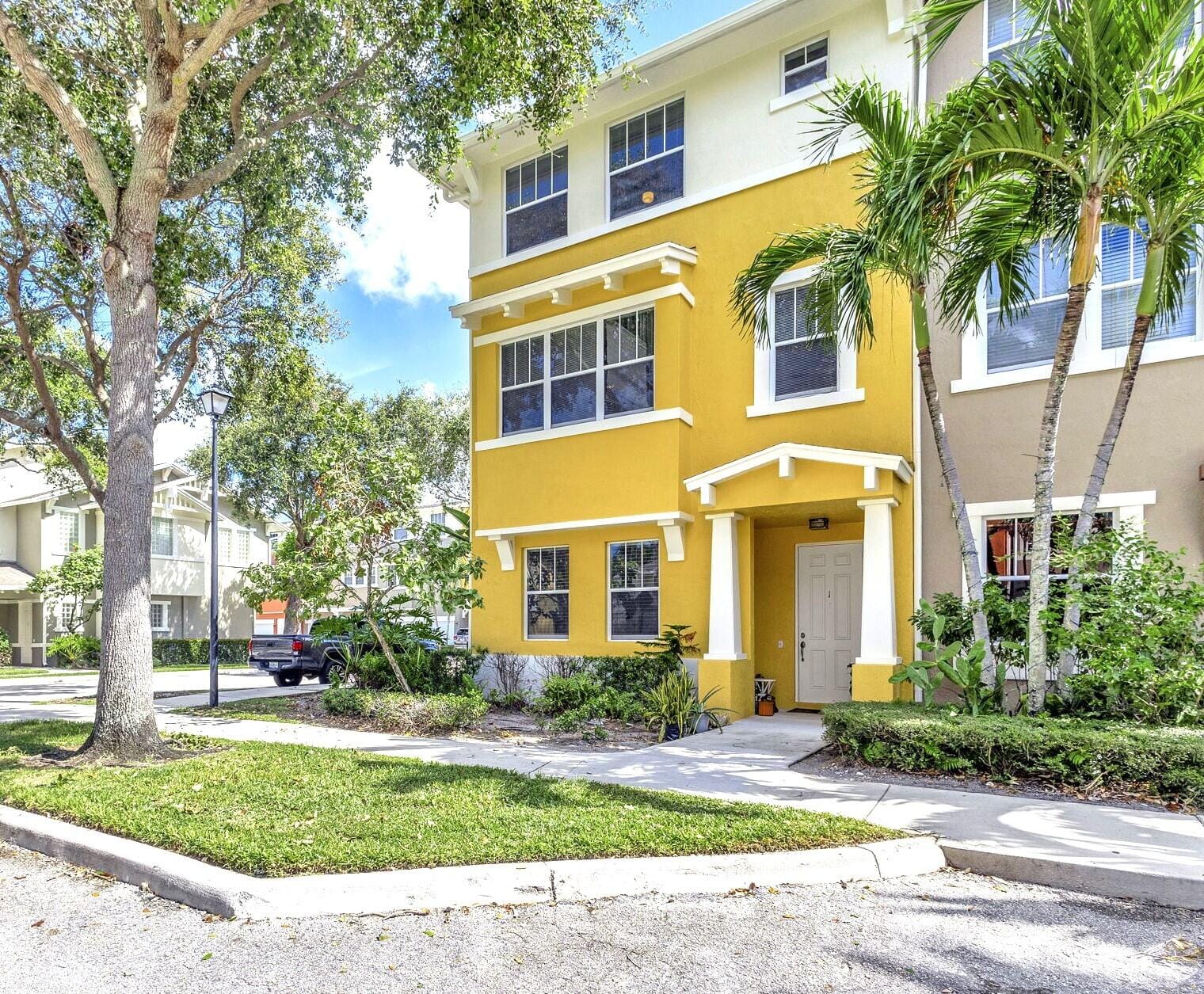 883 Millbrae Court 1, West Palm Beach, FL 33401 photo 3