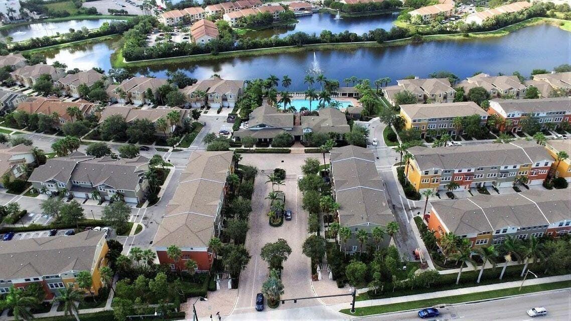 883 Millbrae Court 1, West Palm Beach, FL 33401 photo 23