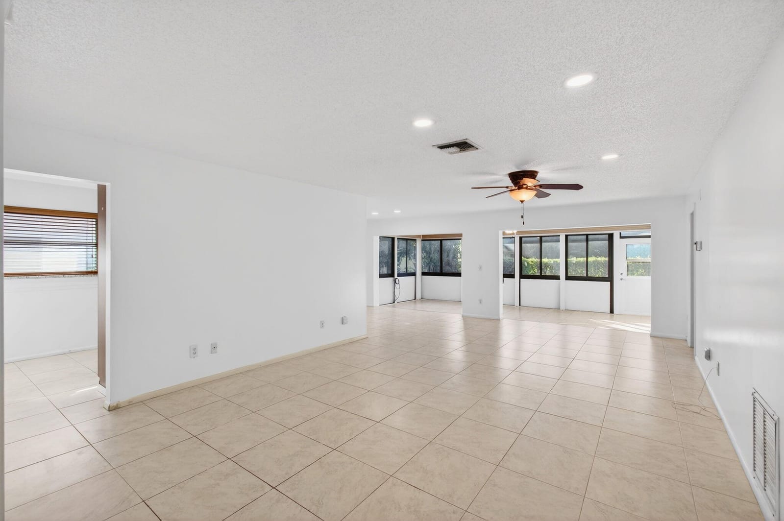 6100 Olivewood Circle, Greenacres, FL 33463 photo 7