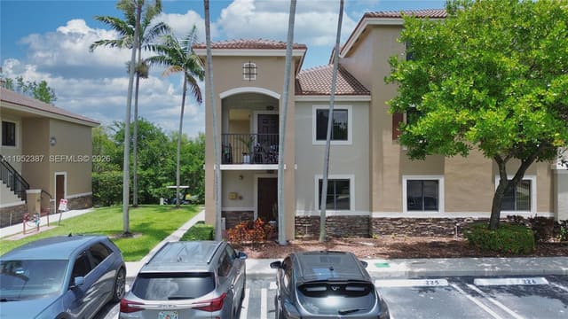 22901 SW 88th Place 101, sold in The Courts At Bayshore Ii, Cutler Bay, FL