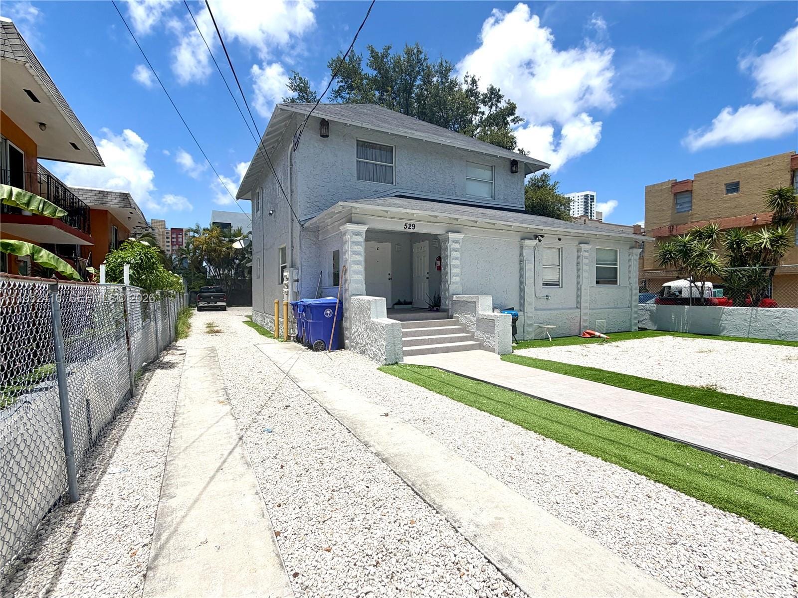 529 SW 3rd Street — photo 3